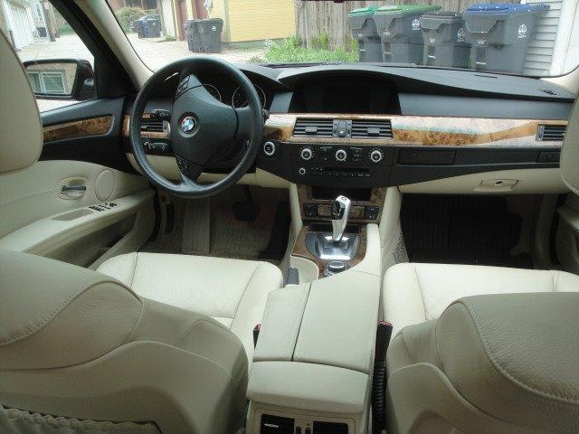 2009 BMW 528i