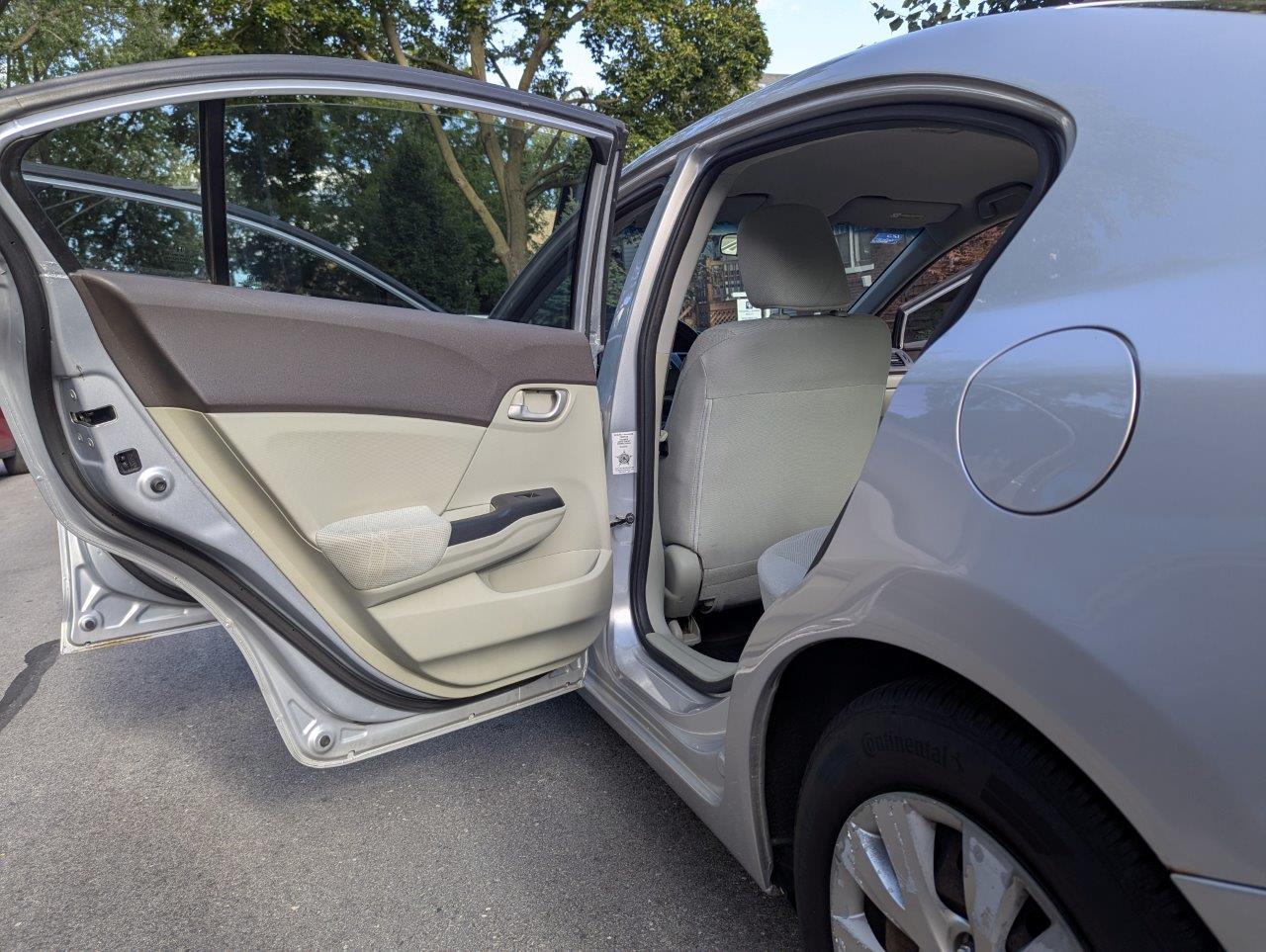 2012 Honda Civic LX 4-Door Sedan - 1.8L i-VTEC Engine, Automatic, FWD