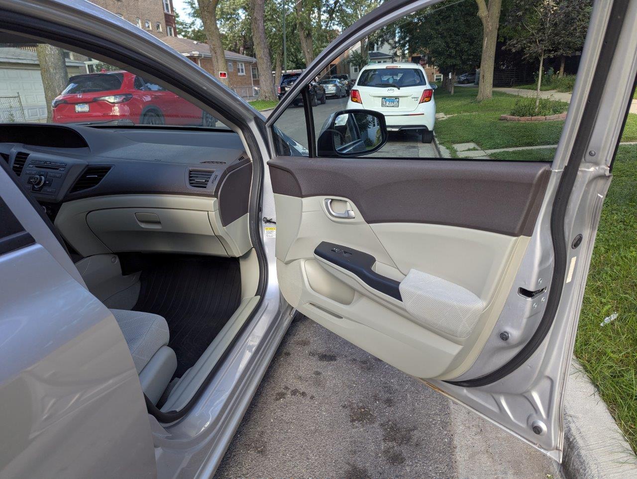 2012 Honda Civic LX 4-Door Sedan - 1.8L i-VTEC Engine, Automatic, FWD