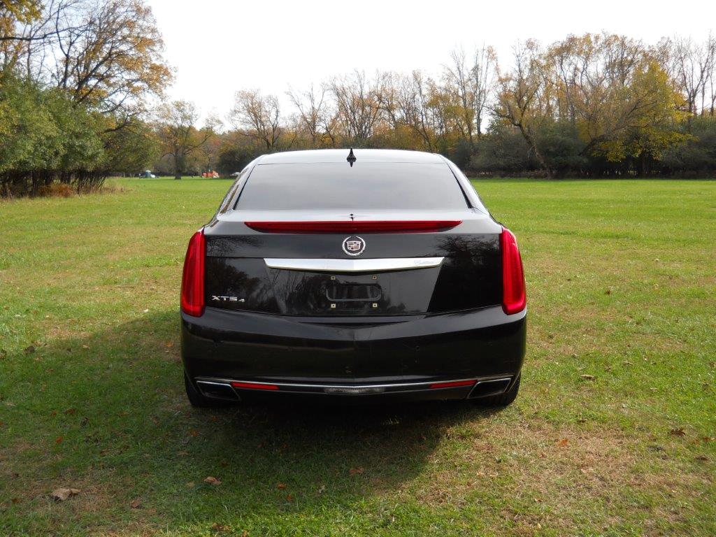 2013 Cadillac XTS Luxury Collection