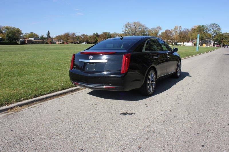 2014 Cadillac XTS 4-door sedan