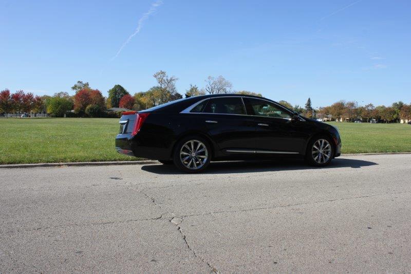 2014 Cadillac XTS 4-door sedan