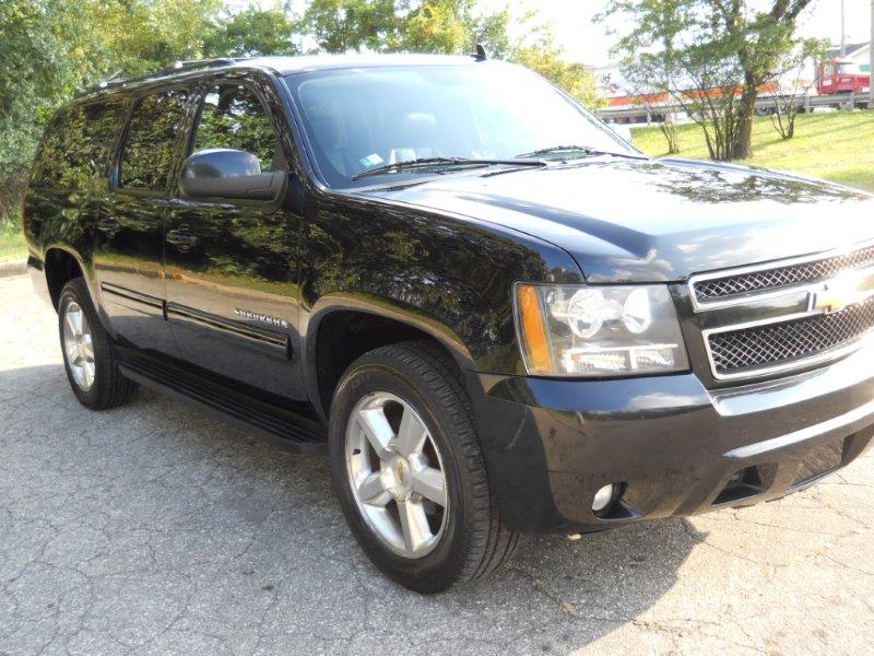 2014 Chevy Suburban LT