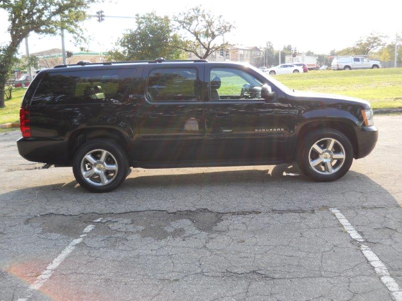 2014 Chevy Suburban LT