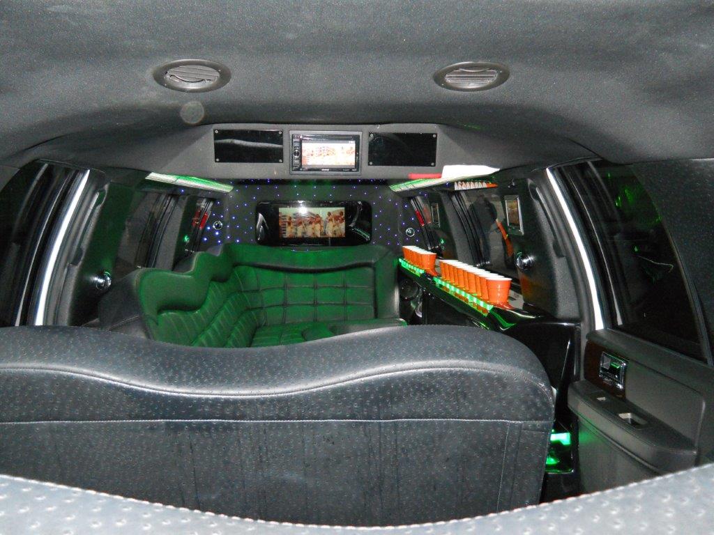 2014 Lincoln Navigator L stretch limo 140, 14-pass QVM