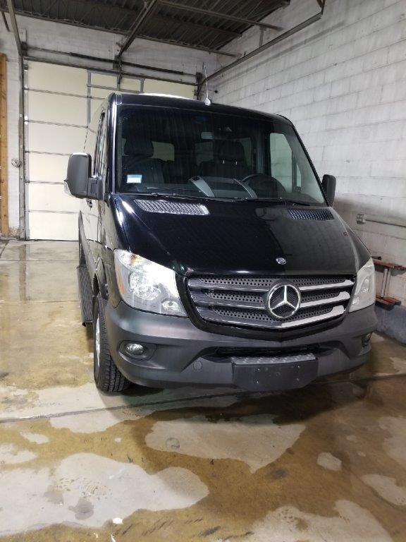 2014 Mercedes-Benz Sprinter 2500 Passenger 144 WB Van