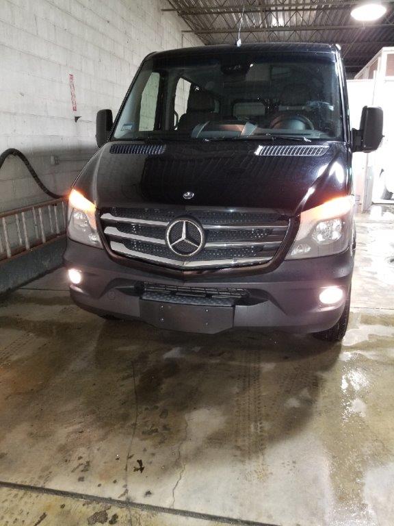 2014 Mercedes-Benz Sprinter 2500 Passenger 144 WB Van