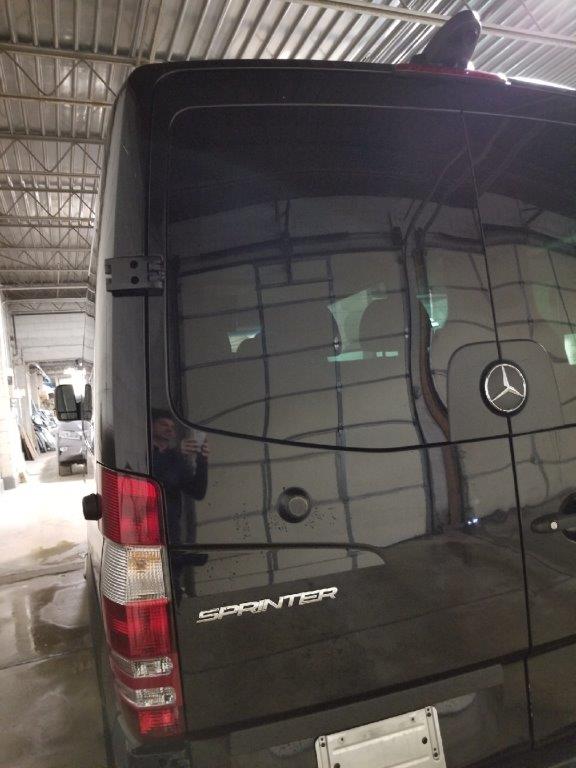 2014 Mercedes-Benz Sprinter 2500 Passenger 144 WB Van