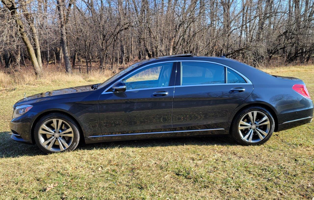 2017 Mercedes-Benz S-Class S 550 4MATIC Sedan with Premium Package, Rear seat Package, Comfort and Surround view driver's assistance. Pano Roof