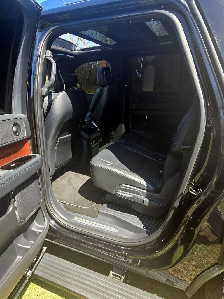 2023 Lincoln Navigator L Standard SUV