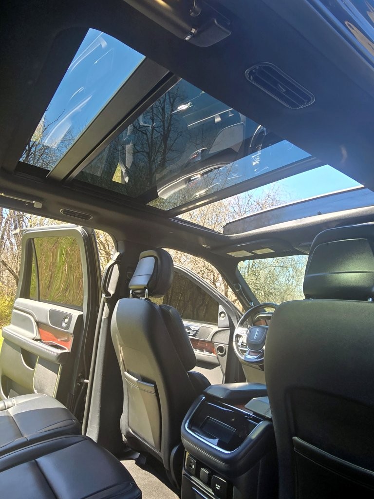 2023 Lincoln Navigator L Standard SUV