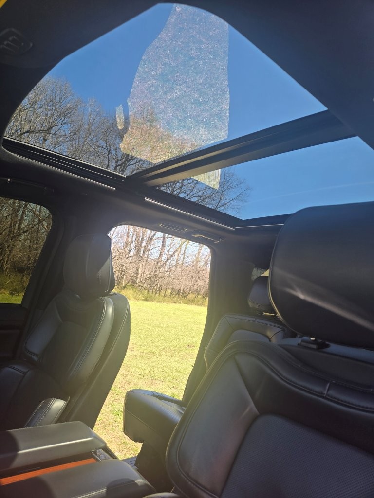 2023 Lincoln Navigator L Standard SUV