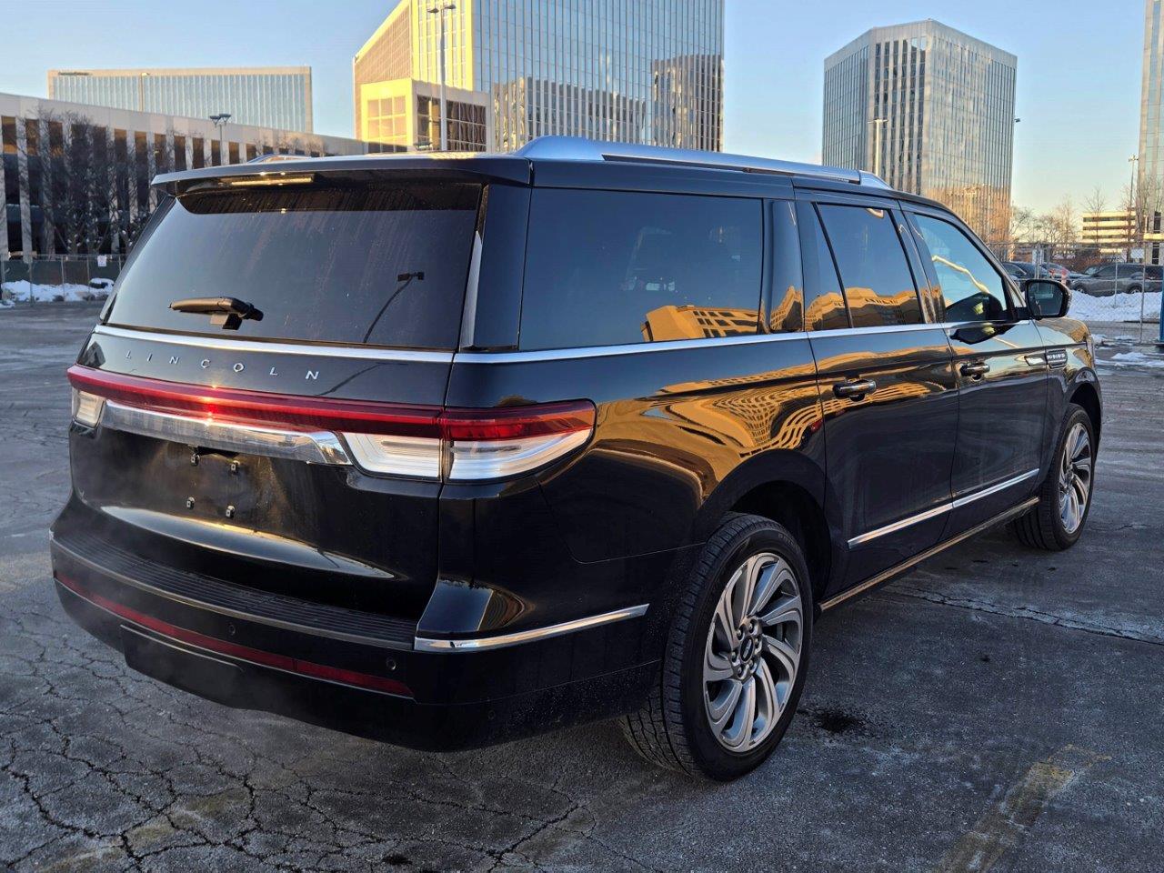2023 Lincoln Navigator L Standard SUV