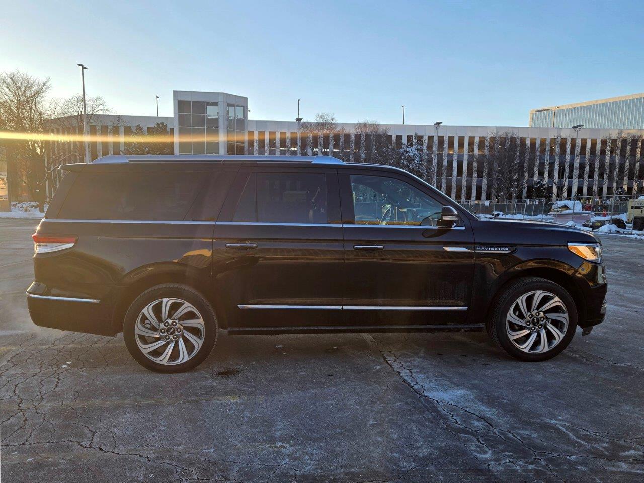 2023 Lincoln Navigator L Standard SUV