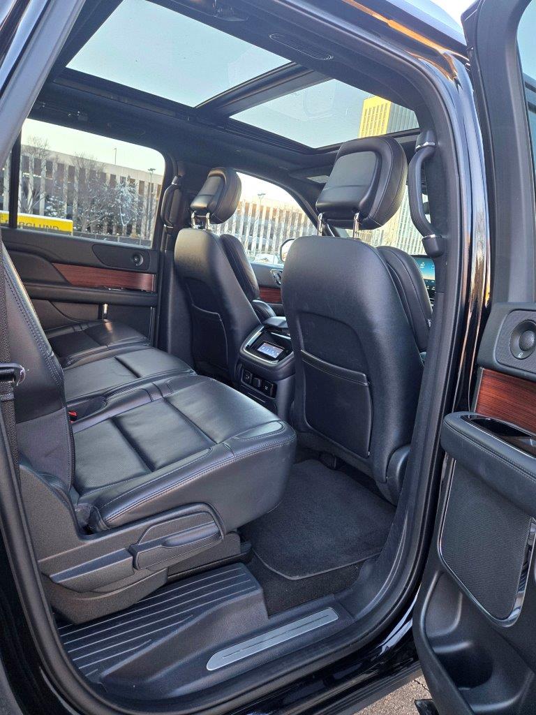 2023 Lincoln Navigator L Standard SUV