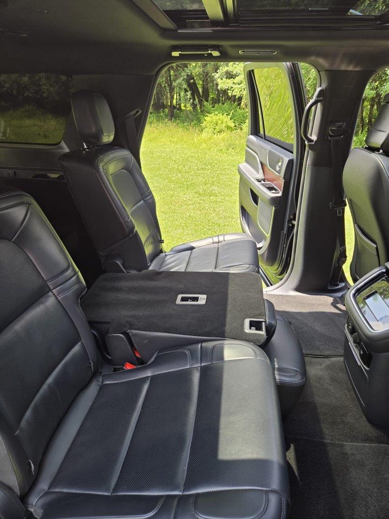 2023 Lincoln Navigator L Standard SUV