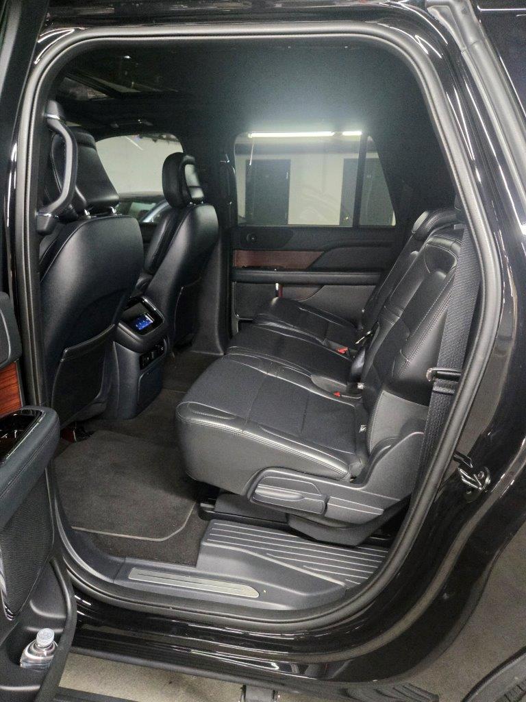 2023 Lincoln Navigator L Standard SUV